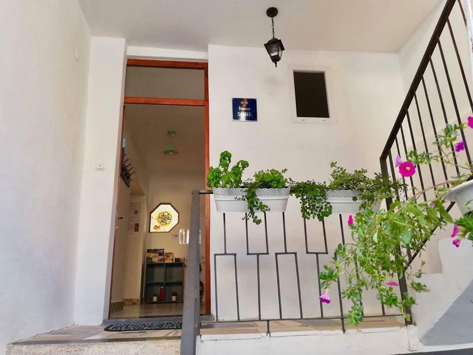 Puntin Rooms Sobe Korcula Town Exterior photo